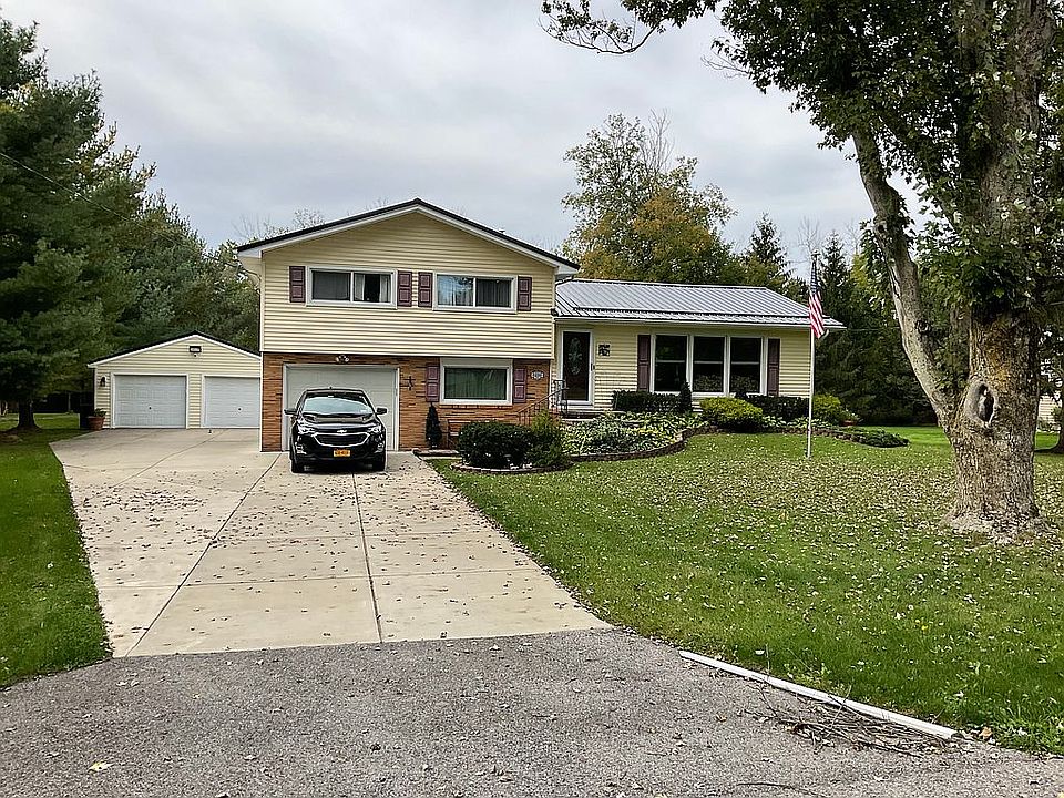 1st image of 5920 Creekview Dr