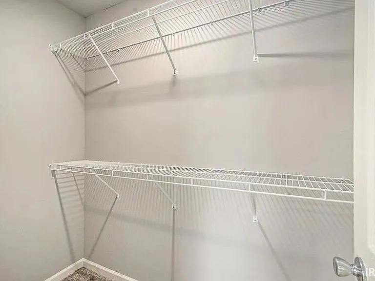 3228 Falling Oak Dr — Photo 12
