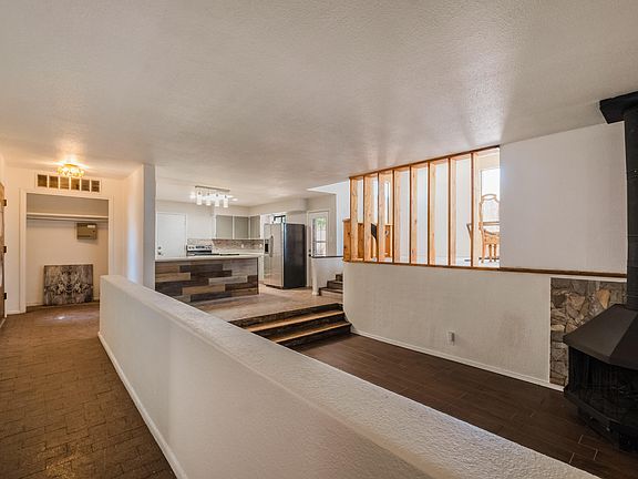 5th image of 5216 Valle Vista Dr NW