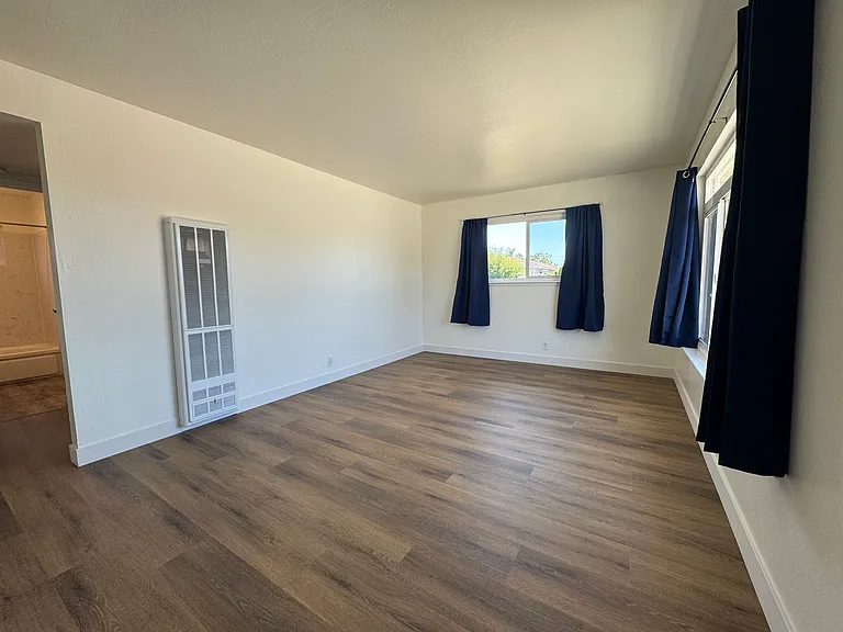 86 Eastwood Ct — Photo 12