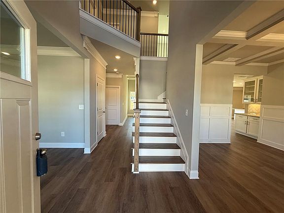 3rd image of 76 Hidden Fields Way