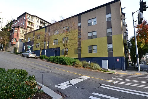 Bay View Apartments Photo 1