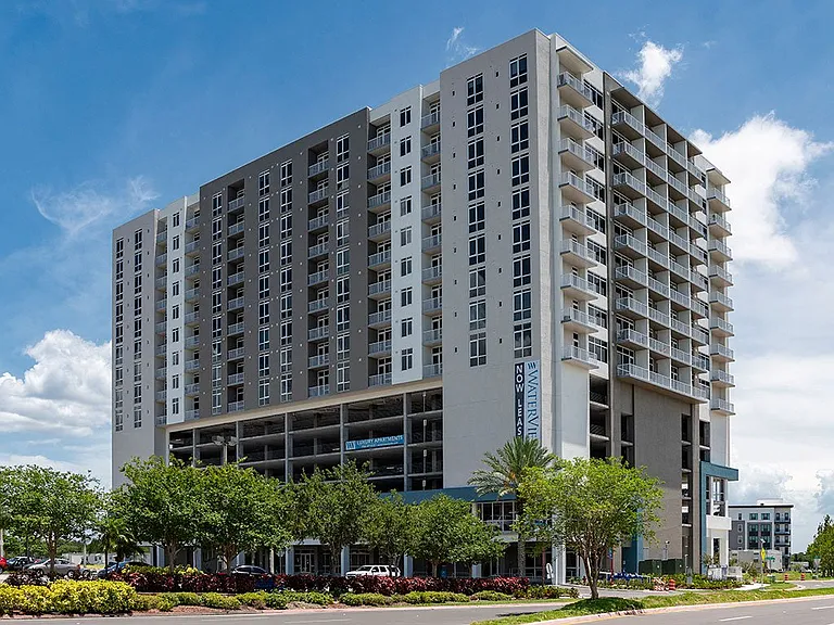 WaterView Echelon City Center — Photo 30