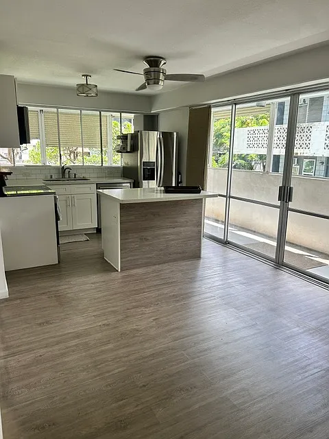 2 bed, 699 sqft, $3,500 — Photo 2