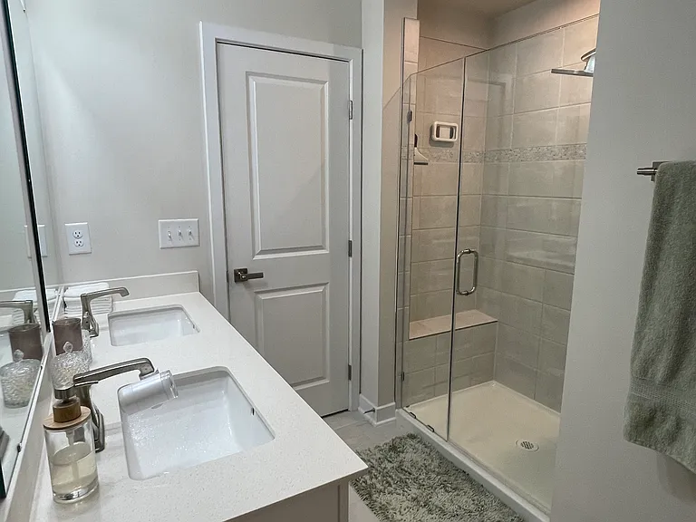 404 Spearfield Ln — Photo 12