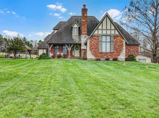 4868 Highway V, Villa Ridge, MO 63089