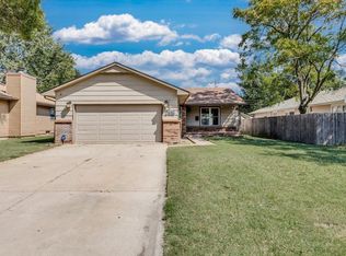 208 N Dexter Ave, Valley Center, KS 67147
