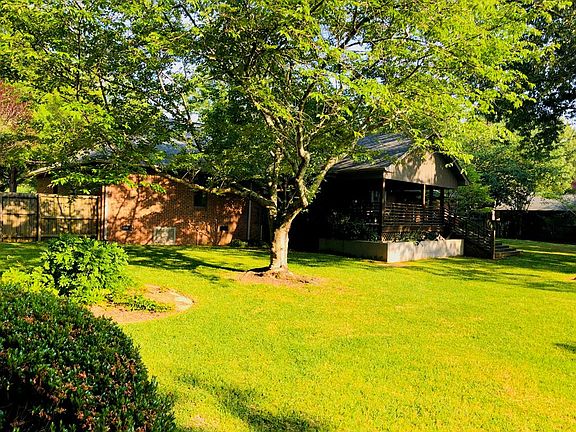 5th image of 507 Lodge Dr