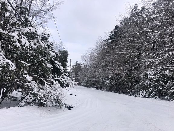 4th image of 5298 Holiday Dr