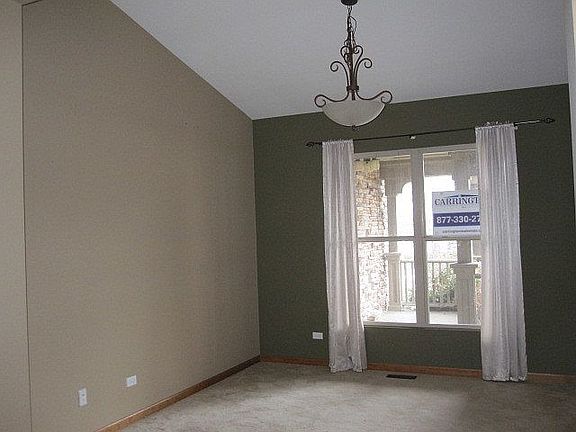 5th image of 530 Park View Cir