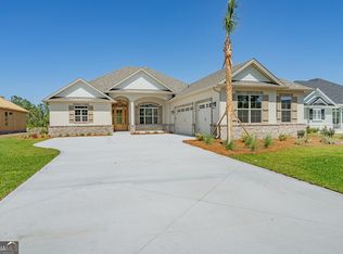 201 Jake Colton Dr, Kingsland, GA 31548