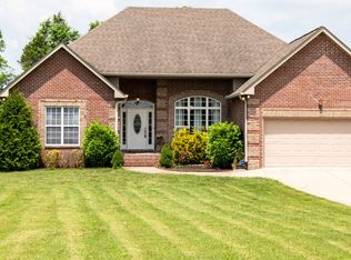 226 Honeysuckle Ln, Lebanon, TN 37087