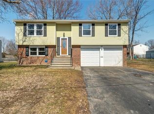 89 Cherry Tree Cir, Liverpool, NY 13090