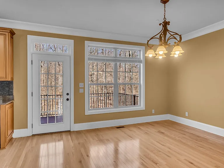 107 Grove Park Ln — Photo 11
