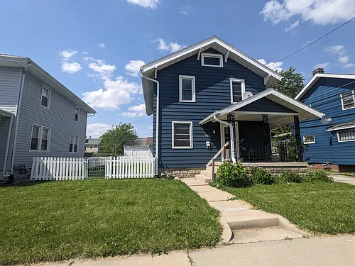 1120 Putnam St Photo 1