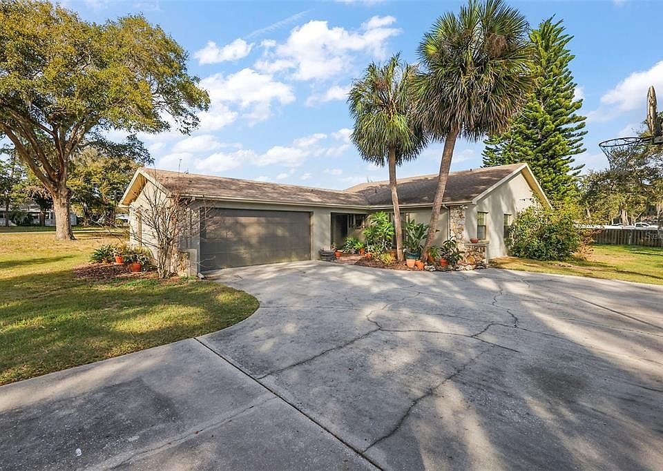 1st image of 36320 BRENDENSHIRE COURT