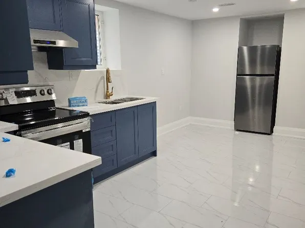 1136 Enchanted Cres #Basement, Pickering, ON L1X 0H1