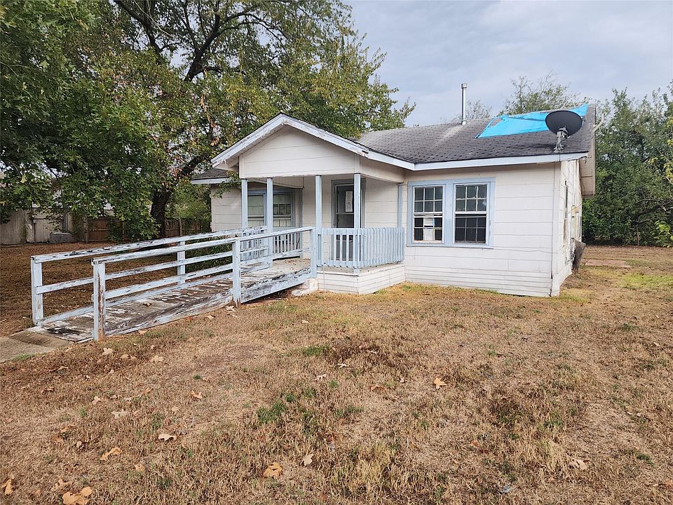 1st image of 500 E Kezee St