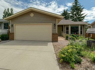 21 W Welch Cres, Okotoks, AB T1S1H2