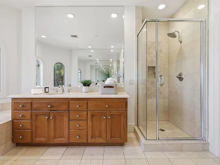12986 Macdonald Dr — Photo 18