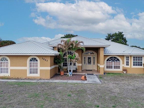 2nd image of 1023 Caribbean Avenue