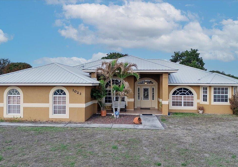 1st image of 1023 Caribbean Avenue