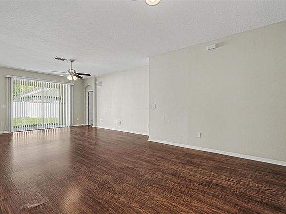 4th image of 408 Thicket Crest Rd