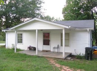 301 Simpson St, Westminster, SC 29693