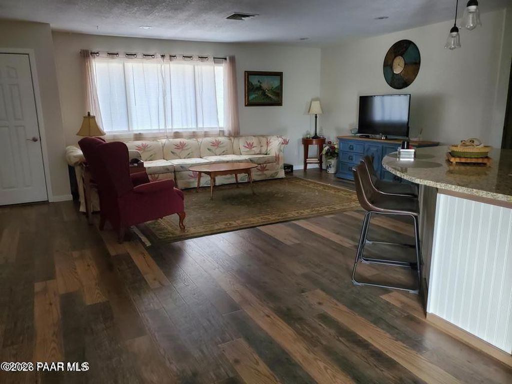 Apartment in Dewey, Yavapai - More