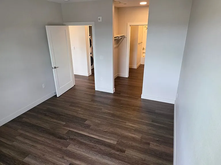 NV Lofts — Photo 57