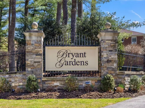 10 Bryant Crescent #1M, White Plains, NY 10605