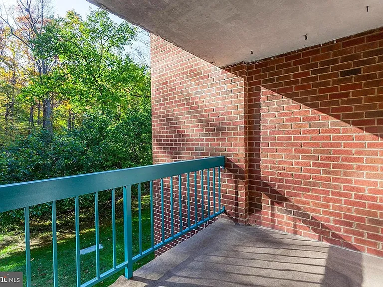 11841 Shire Ct #11 — Photo 17
