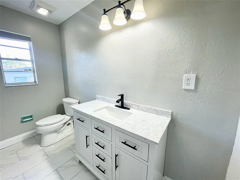 4608 S Hesperides St — Photo 17