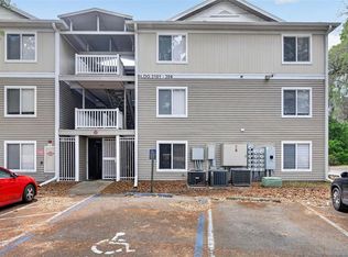 4000 SW 23rd St APT 3-302, Gainesville, FL 32608