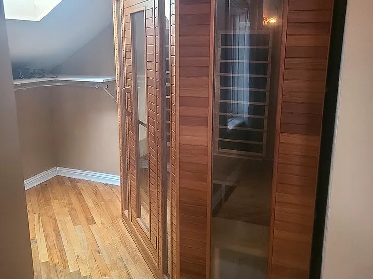 630 Whitney Ave — Photo 24