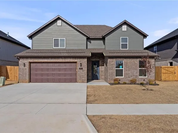 930 Moksha St, Centerton, AR 72719