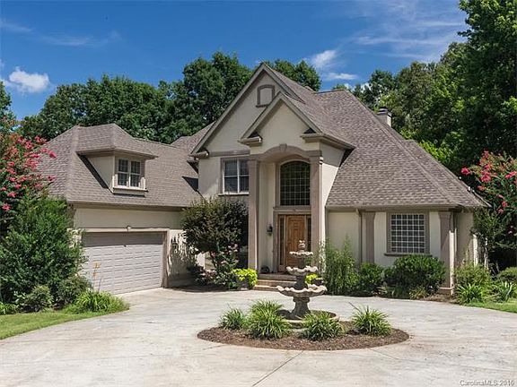 3rd image of 9012 Fair Oak Dr