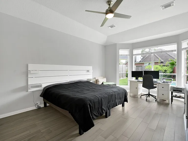 3423 Auburn Hollow Ln — Photo 13