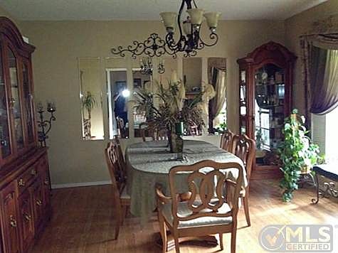5th image of 1901 Delwood Dr