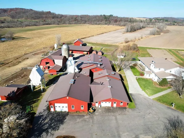 S2547 State Hwy 58, La Valle, WI 53941