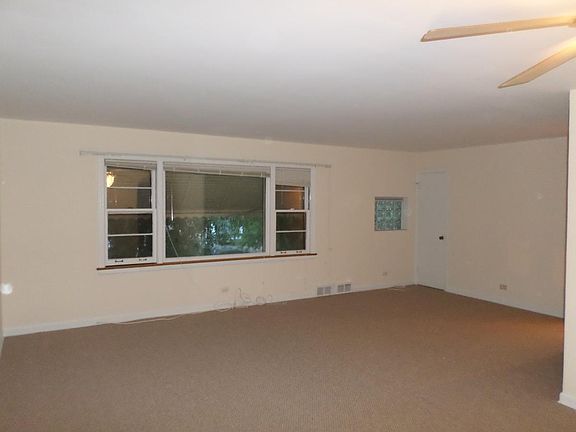 5th image of 2418 W Jarvis Ave #2