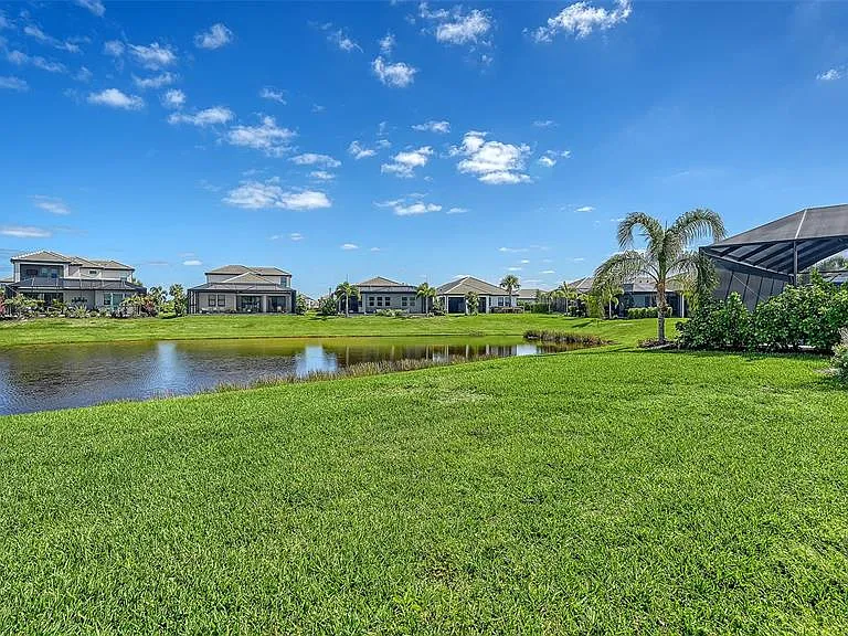 16905 Sweetwater Village Dr — Photo 45