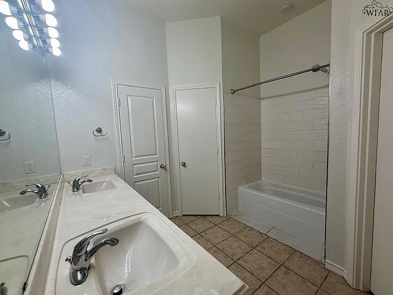 5004 Pawnee Ptwy — Photo 25