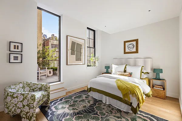 Rented by Compass | media 40