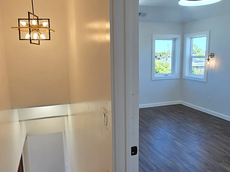 425 Daisy Ln — Photo 15