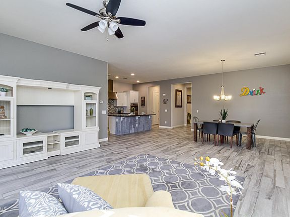 5th image of 4044 E Sierra Madre Ave