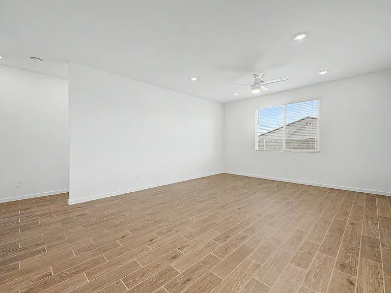 17737 W Illini St — Photo 7