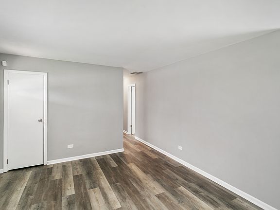 3rd image of 4530 S Churchill Dr