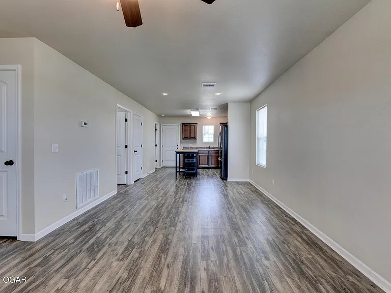 2521 Bird Ave — Photo 3
