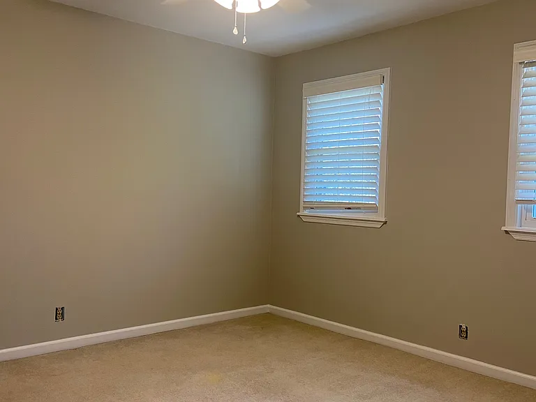 313 Timberhill Ct — Photo 25